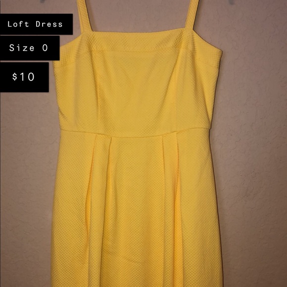 Dresses - Picture 2 of 8